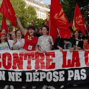 Contre la venue de Bush en France le 5/06/04