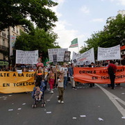 Contre la venue de Bush en France le 5/06/04