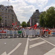 Manifestation contre la privatisation des services publics à Paris