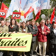 Manifestation à Paris pour la sauvegarde du régime de retraite