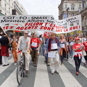 Manifestation à Paris pour la sauvegarde du régime retraite