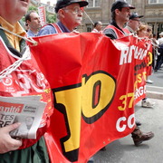 Manifestation à Paris pour la sauvegarde du régime retraite