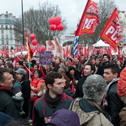 sur la place de la Bastille