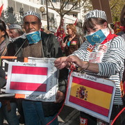 Les peuples bâillonnés et asservis