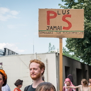 Plus jamais