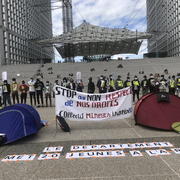 Le département 92 met à la rue des jeunes