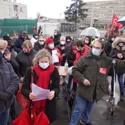 rassemblement devant Louis Mourier
