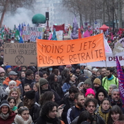 moins de jets