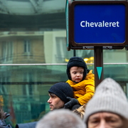 Sur les épaules