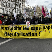 La Poste exploite les sans papiers